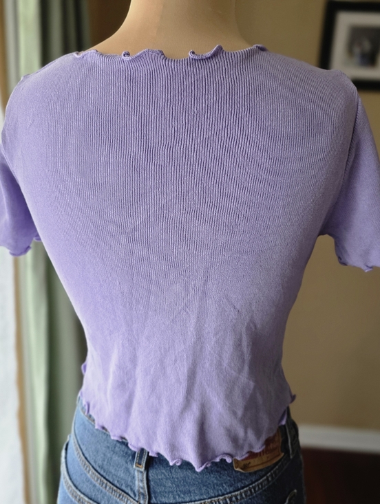 Lavender Bow Front Sweater Knit Crop Top Size S with Lettuce Trim Detail - Picture 6 of 6